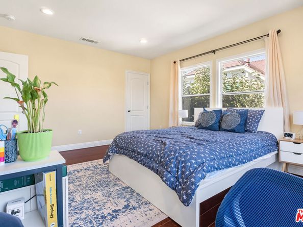 907 Westchester Place, Los Angeles CA 90019