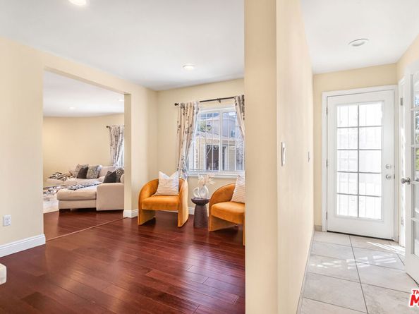 907 Westchester Place, Los Angeles CA 90019