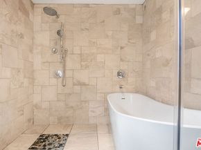 907 Westchester Place, Los Angeles CA 90019