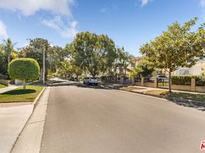 907 Westchester Place, Los Angeles CA 90019