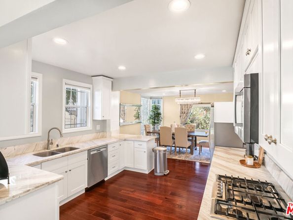 907 Westchester Place, Los Angeles CA 90019