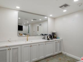 10520 Wilshire Boulevard 1102, Los Angeles CA 90024