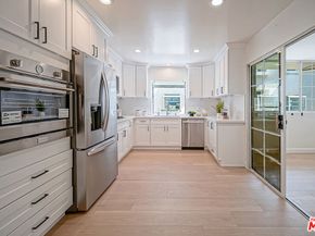 2950 S Bentley Avenue 3, Los Angeles CA 90064
