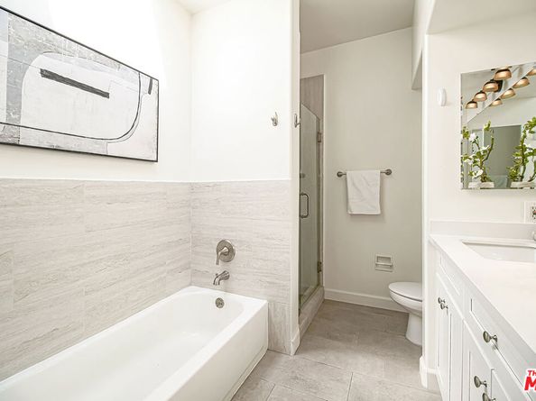 2950 S Bentley Avenue 3, Los Angeles CA 90064