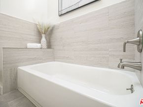 2950 S Bentley Avenue 3, Los Angeles CA 90064