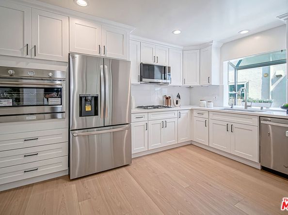 2950 S Bentley Avenue 3, Los Angeles CA 90064