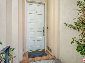 2950 S Bentley Avenue 3, Los Angeles CA 90064