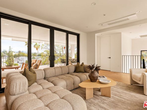 1747 S Marvin Avenue, Los Angeles CA 90019