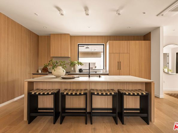 1747 S Marvin Avenue, Los Angeles CA 90019