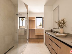 1747 S Marvin Avenue, Los Angeles CA 90019