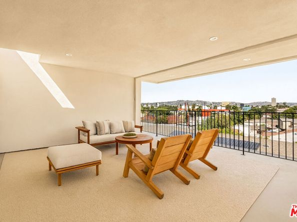 1747 S Marvin Avenue, Los Angeles CA 90019