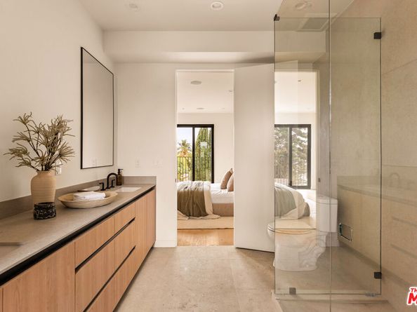 1747 S Marvin Avenue, Los Angeles CA 90019