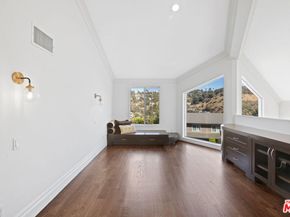 2461 Jupiter Drive, Los Angeles CA 90046