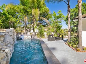 2461 Jupiter Drive, Los Angeles CA 90046