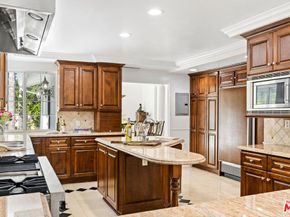 2461 Jupiter Drive, Los Angeles CA 90046