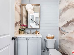 1254 N Norman Place, Los Angeles CA 90049