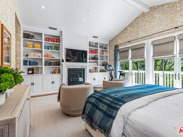 1254 N Norman Place, Los Angeles CA 90049