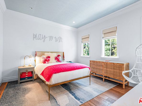 1254 N Norman Place, Los Angeles CA 90049