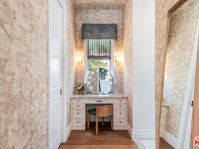 1254 N Norman Place, Los Angeles CA 90049