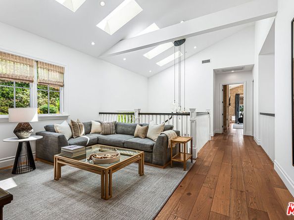 1254 N Norman Place, Los Angeles CA 90049