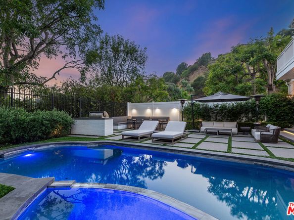1254 N Norman Place, Los Angeles CA 90049