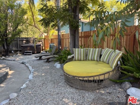 1862 N Madison Avenue, Pasadena CA 91104