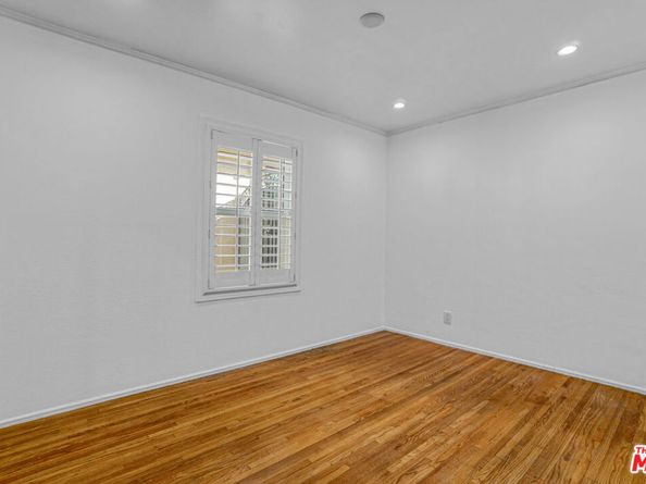 6242 Acacia Street, Los Angeles CA 90056