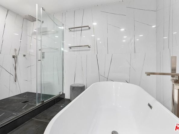 3539 Alana Drive, Sherman Oaks CA 91403