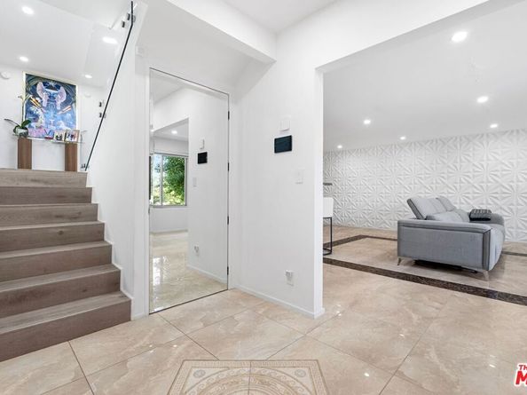 3539 Alana Drive, Sherman Oaks CA 91403