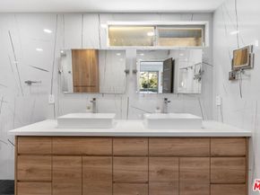 3539 Alana Drive, Sherman Oaks CA 91403