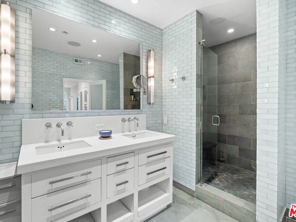 964 Hancock Avenue 103, West Hollywood CA 90069