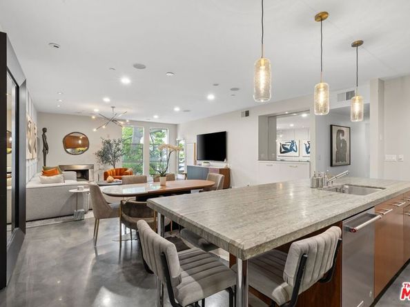 964 Hancock Avenue 103, West Hollywood CA 90069