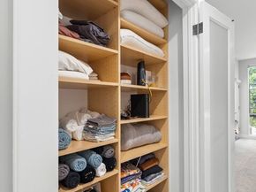 964 Hancock Avenue 103, West Hollywood CA 90069