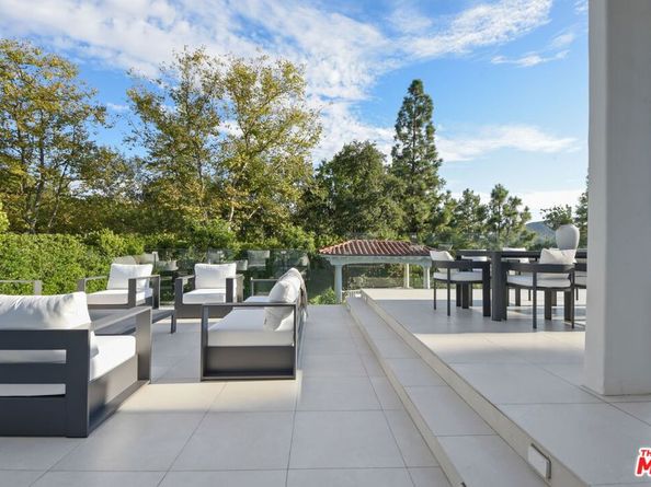 11730 Stonehenge Lane, Los Angeles CA 90049