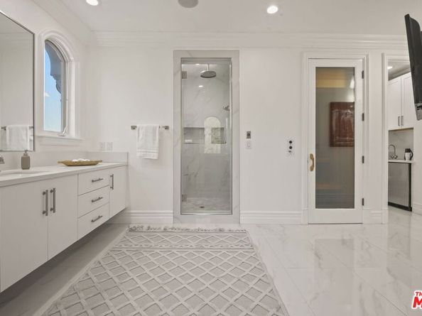 11730 Stonehenge Lane, Los Angeles CA 90049