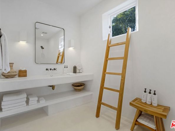 27405 Pacific Coast Highway, Malibu CA 90265