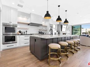 4106 River Avenue 2, Newport Beach CA 92663