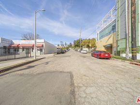 2415 N Gates Street, Los Angeles CA 90031