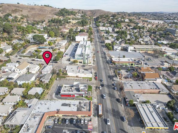 2415 N Gates Street, Los Angeles CA 90031