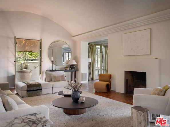 1707 San Vicente Boulevard, Santa Monica CA 90402