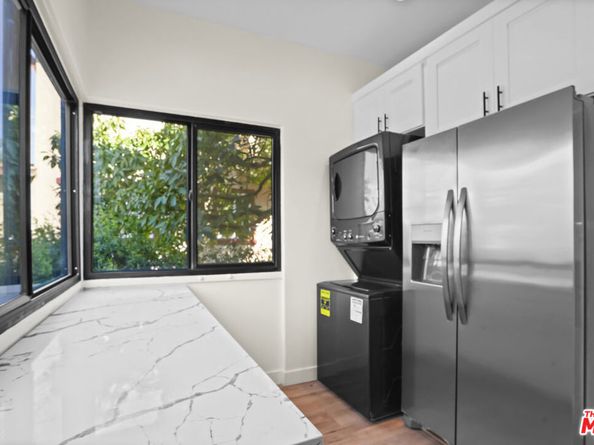 2745 Kenwood Avenue, Los Angeles CA 90007