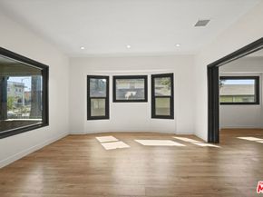 2745 Kenwood Avenue, Los Angeles CA 90007