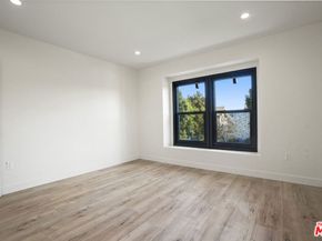 2745 Kenwood Avenue, Los Angeles CA 90007