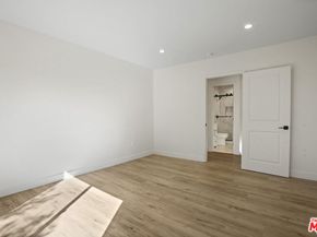 2745 Kenwood Avenue, Los Angeles CA 90007