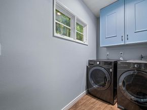 8562 W West Knoll Drive 10, West Hollywood CA 90069