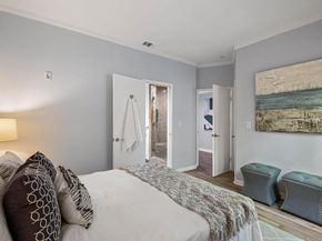 8562 W West Knoll Drive 10, West Hollywood CA 90069