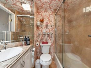 8562 W West Knoll Drive 10, West Hollywood CA 90069
