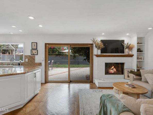22250 Marlin Place, Canoga Park CA 91303