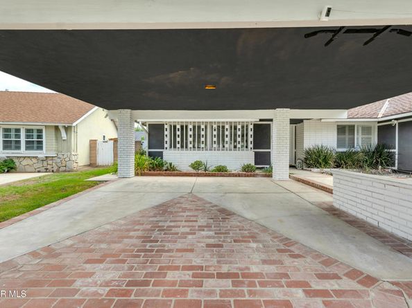 22250 Marlin Place, Canoga Park CA 91303