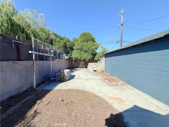 923 E 98th Street, Los Angeles CA 90002